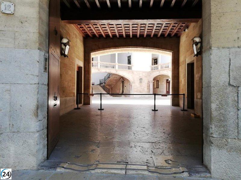 Un home nega haver abusat d'una amiga de la seva filla durant unes vacances a Mallorca.

Un home nega haver abusat d'una amiga de la seva filla durant unes vacances a Mallorca.