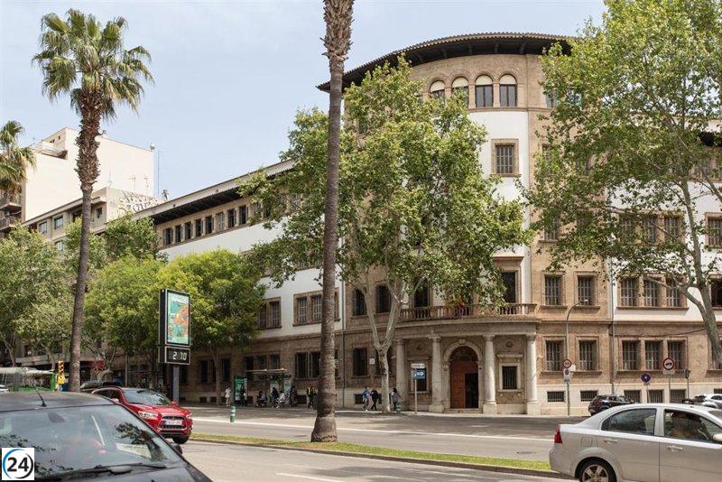 Detinguts en operatiu contra el narcotráfico a Palma passen a disposició judicial.
Els detinguts en un operatiu contra el narcotráfico a Palma passen a disposició judicial.