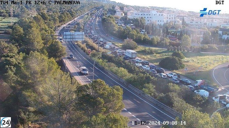 Un camió avariat provoca 12 quilòmetres de retencions a l'autopista d'Andratx.