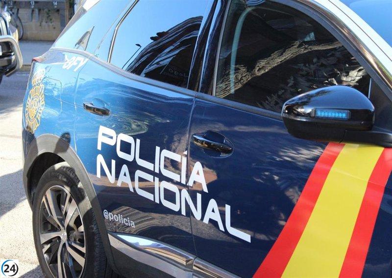 Un home ha estat detingut per agredir sexualment a una noia a la via pública a Palma. 

Un home ha estat detingut per agredir sexualment a una noia a la via pública a Palma.