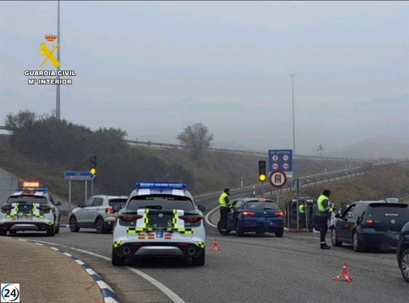 Busquen per tota Mallorca els implicats en l'atropellament de Capdepera i rastregen els 'rent a car'.
Cerquen per tota Mallorca els implicats en l'atropellament de Capdepera i rastrejan els 'rent a car'.