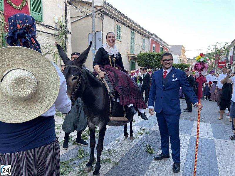 Andratx celebra la tradicional 'recollida de madones' dins del marc de les festes de la Mare de Déu dels Àngels.