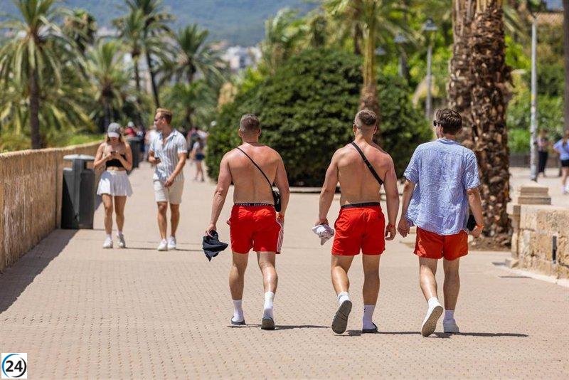 El calor torna aquesta setmana a Balears: cel despullat i temperatures de fins a 36 graus.

La calor torna aquesta setmana a les Balears: cel despejat i màximes de fins a 36 graus.
