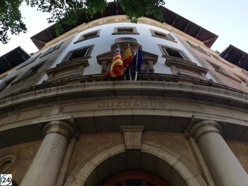 La detinguda en la corrida de braus a Palma queda en llibertat i estudia accions legals contra la policia.

La detinguda en la corrida de braus a Palma queda en llibertat i estudia accions legals contra la policia.