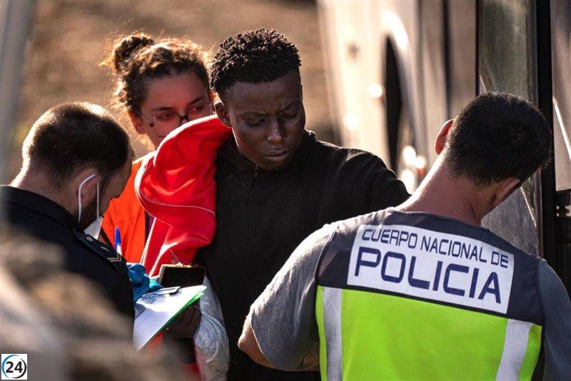 Policíes nacionals demanen més recursos per atendre l'arribada de migrants a les Balears.