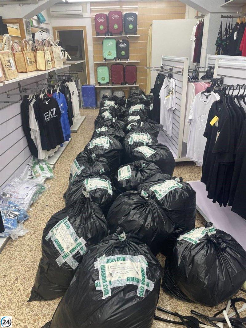 Guardia Civil intervé 2.506 peces falsificades a establiments comercials de Can Picafort.