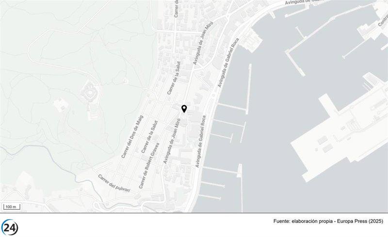 Una mare i el seu fill menor desnonats d'una de les infravivendes de Joan Miró.