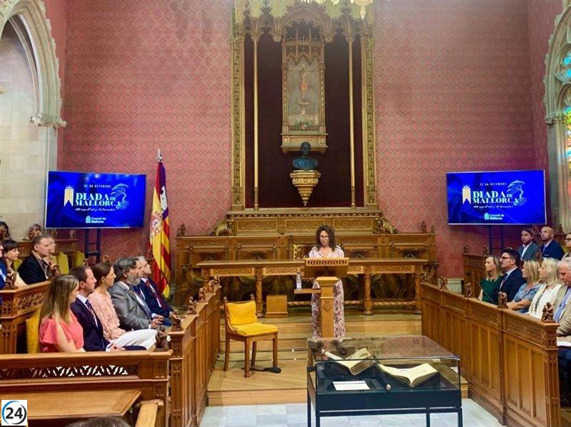 El Consell exposa el 'Llibre de Franqueses i Privilegis del Regne de Mallorca' i el poema 'El pi de Formentor'.

El Consell exposa el 'Llibre de Franqueses i Privilegis del Regne de Mallorca' i el poema 'El pi de Formentor'.