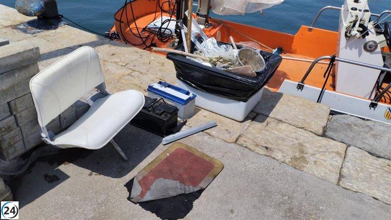 El servei de neteja del litoral balear retira més de 6,7 tones de residus a l'agost.