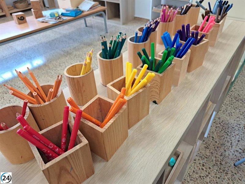 Vox proposa canviar la llei educativa per incloure el castellà com a llengua vehicular.

Vox proposa canviar la llei educativa per incloure el castellà com a llengua vehicular.