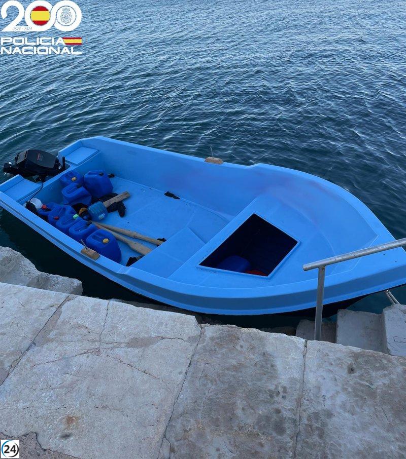 Arriben dues pasteres amb 23 persones a Cabrera i Formentera.