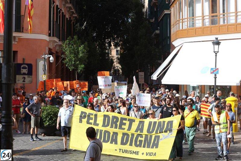 Més del 75% dels ciutadans de les Balears culpen el turisme de l'augment del cost de l'habitatge.

Més del 75% dels ciutadans de les Illes Balears responsabilitzen el turisme de l'increment del cost de l'habitatge.