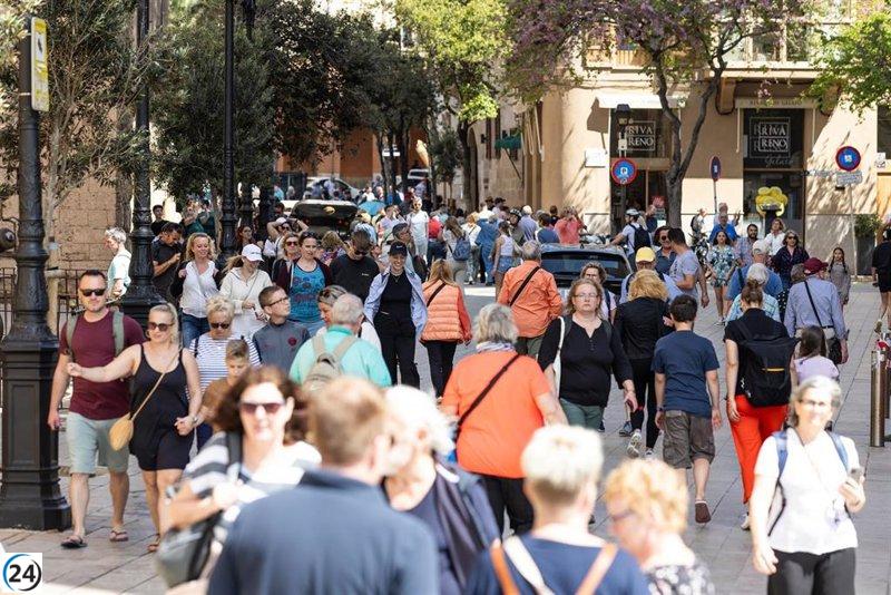 CCOO proposa augmentar l'ITS com a mesura contra la massificació turística.

CCOO proposa augmentar l'Impost Turístic Sostenible com a mesura contra la massificació turística.