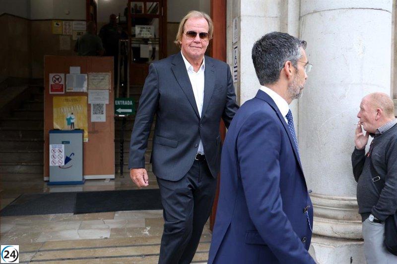 Kühn s'hi negega a declarar en el judici que l'investiga per alçament de béns i insolvència punible.

Kühn es nega a declarar al jutjat que el investiga per alçament de béns i insolvència punible.