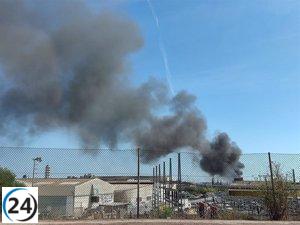 Apagat l'incendi al polígon de Son Castelló, que ha cremat 13 camions i tres furgonetes.