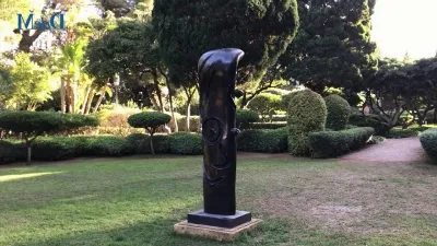 Exposició d'art als jardins del Palau de Marivent