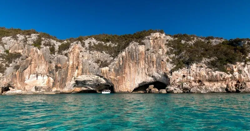 Les xarxes socials dicten la moda a les platges de les illes Balears aquest estiu